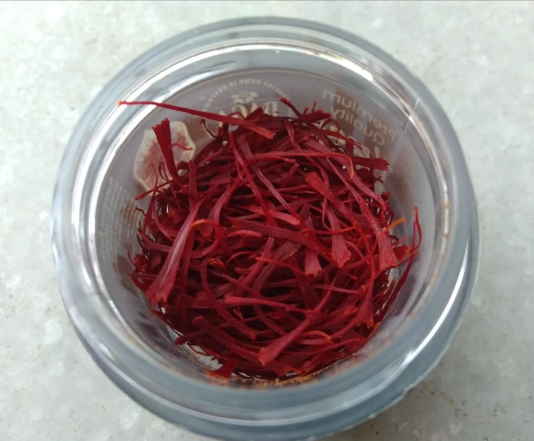 Premium Kashmiri Saffron (Kesar) 2